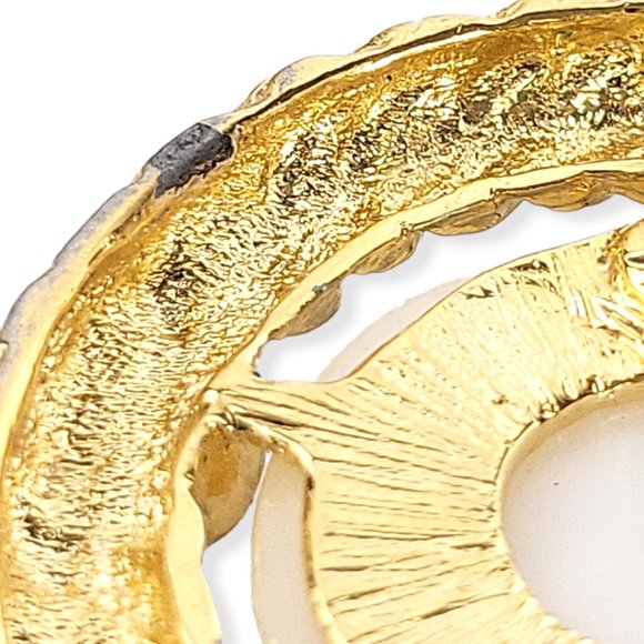 90's Earrings Pearlized Cabochons Gold Tone jewel Accents - Picture 7 of 7